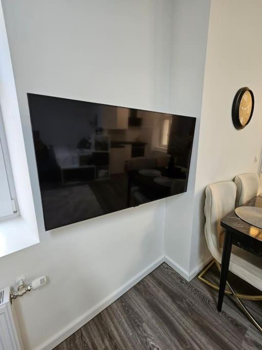 Affordable Suite In Vienna'S Hotpoint Εξωτερικό φωτογραφία
